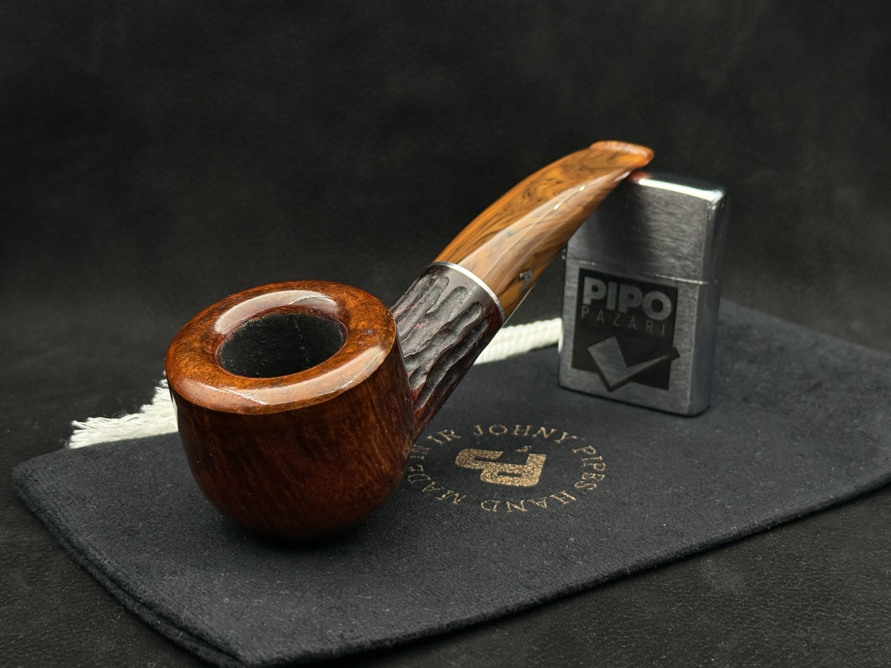JOHNY PIPES ASH 308 AUTHOR YARI RUSTİK - Işığı Yutan Değil, Yansıtan Hatlar