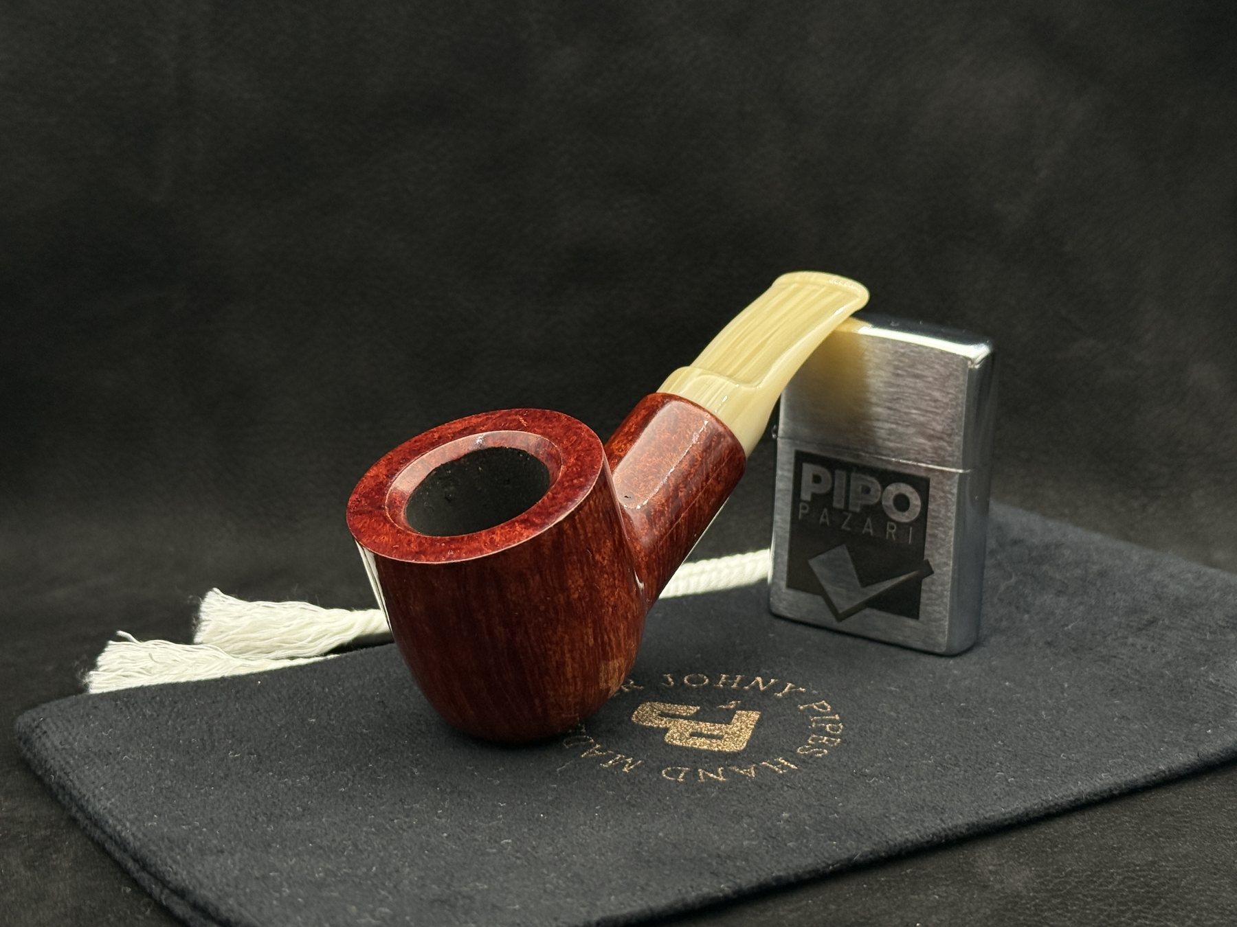 JOHNY PIPES REVERSE CALABASH 422 - Briar’ın Fısıltısına Uyan Bir Mimari