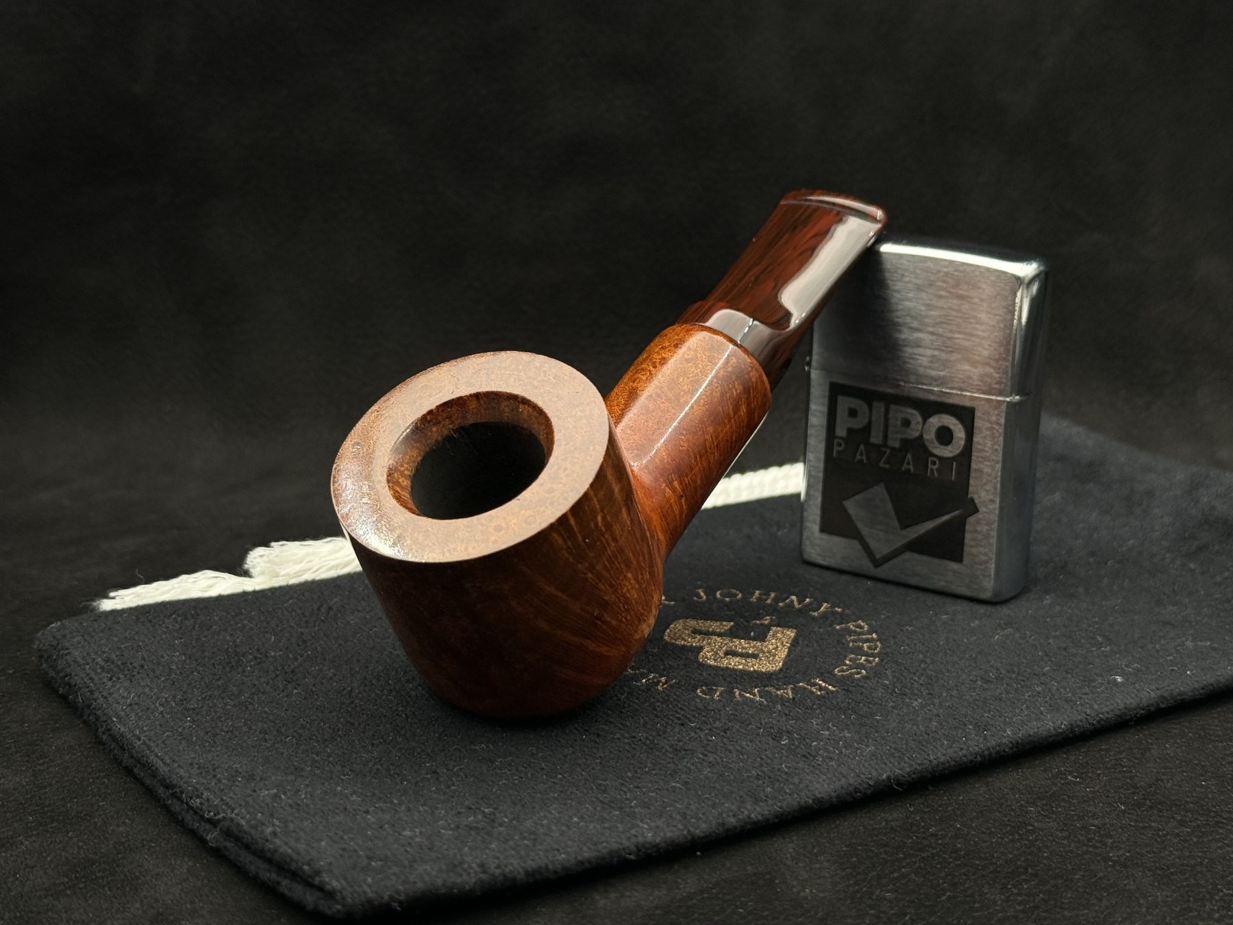 JOHNY PIPES REVERSE CALABASH 424 - Akıcı Çizgilerde Teknik Şıklık