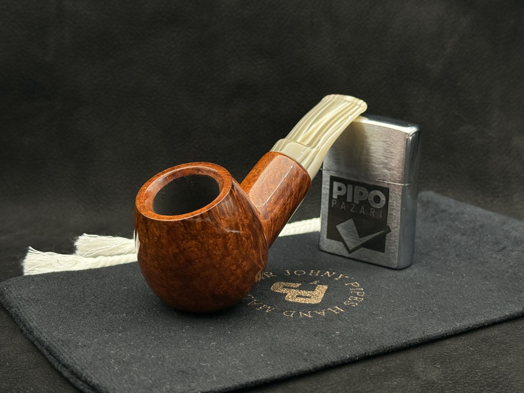JOHNY PIPES REVERSE CALABASH 427 - Dumanın Ritmine Eşlik Eden Sadelik
